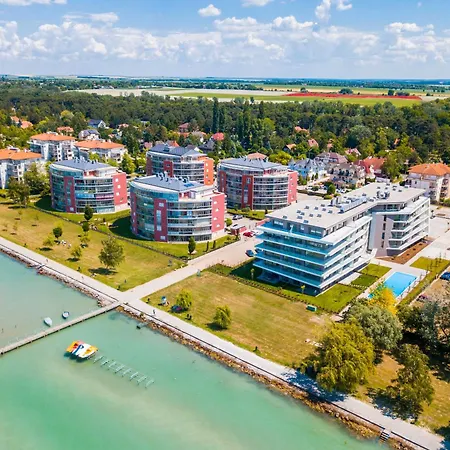 Myflat Coral 15 Luxora Appartement *